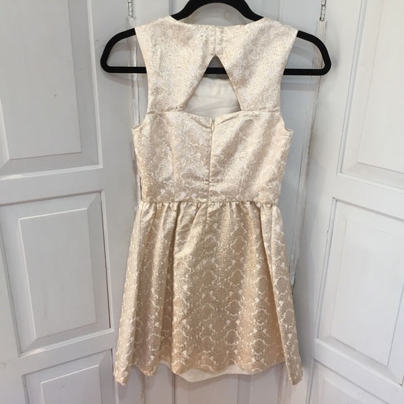 R&J Romeo & Juliet sparkly Dress - Picture 13 of 16